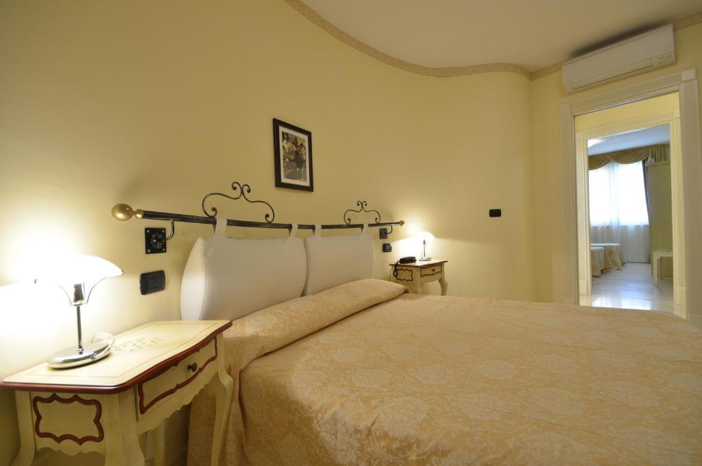 Relais Du Lac Desenzano del Garda Værelse billede